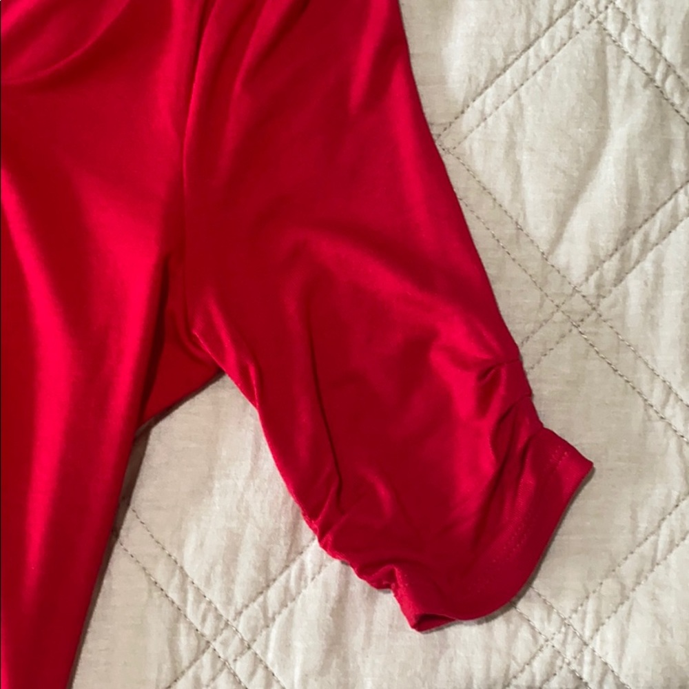 White House/ Black market red top - Picture 4 of 4